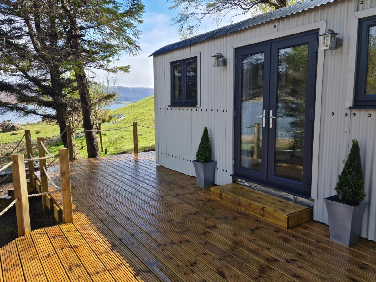The Bay ,Luxury Shepherds Hut, Dundonnell Exteriör bild